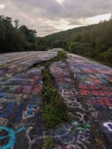 Image of a crack in the graffiti highway